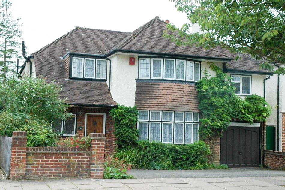 10272, H1650, Eastern England, Hertfordshire, North West London, suburban houses, Houses - suburban, Ordinary Houses 