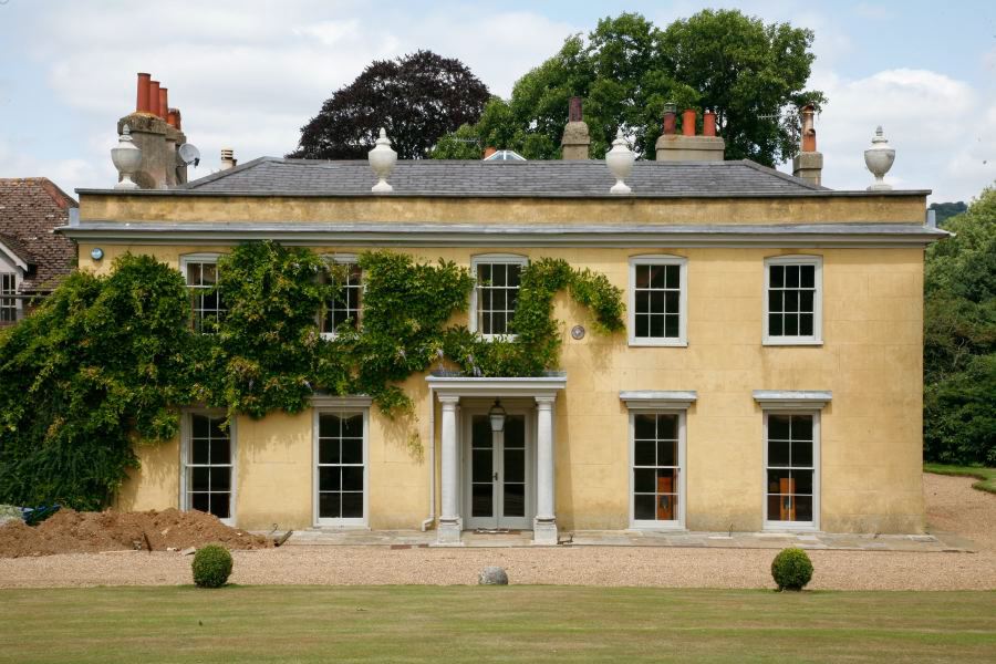 10276, HC232, H21726, RES-10667, Romaine, Surrey, South East, Houses - Manors & Mansions, Monor Houses, drives, driveways, Cottages & Country Houses, Film Location Company
