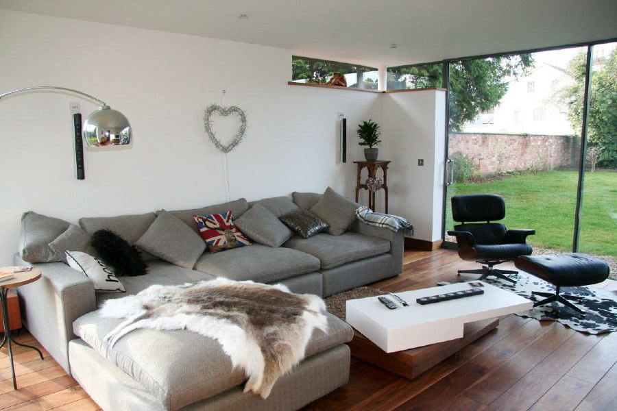 10359, H21623, HM461, West Midlands, Warwickshire, modern houses, houses - modern, sitting rooms - modern