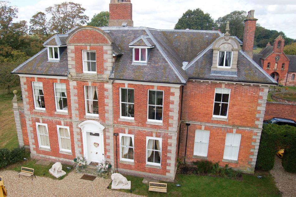 10447, HC7428, West Midlands, Shropshire, Houses - Country, Country houses, Houses - Manors & Mansions, Queen Anne Houses 