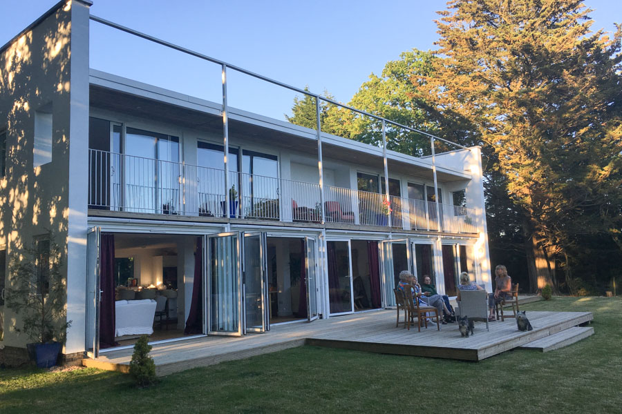 10862, CH-7742, H21888, Schnauzers, East Sussex, Modern houses, Houses - modern, Modern Houses & Family Houses