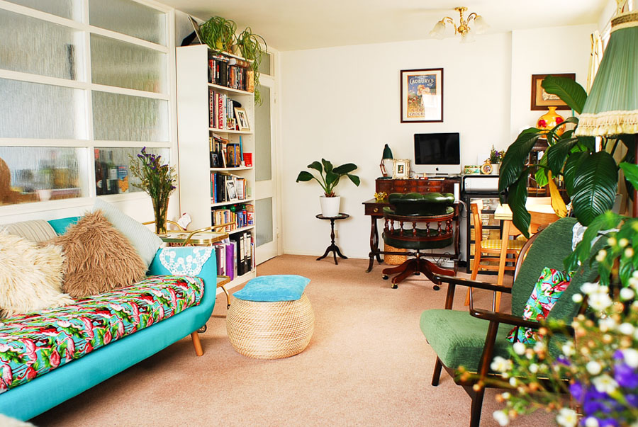RES-7006, 11022, H21583, East London, Redbridge, Flats, Retro, Sitting Rooms, Sitting Rooms - Retro, Your Gran's House, Kitsch