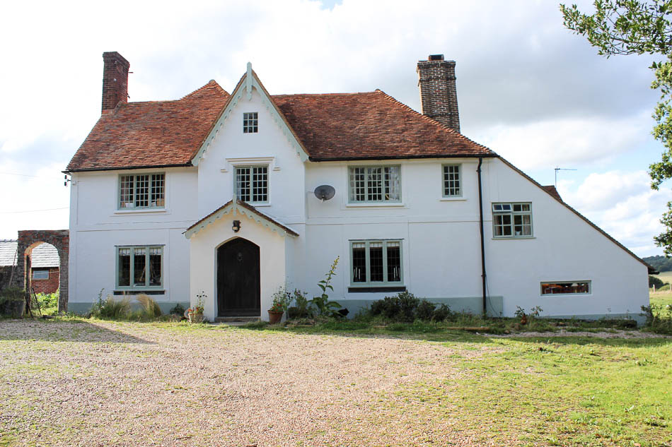 RES-7003, 11027, H22387, Angus, East Sussex, Houses - Country, Country houses. Farm houses