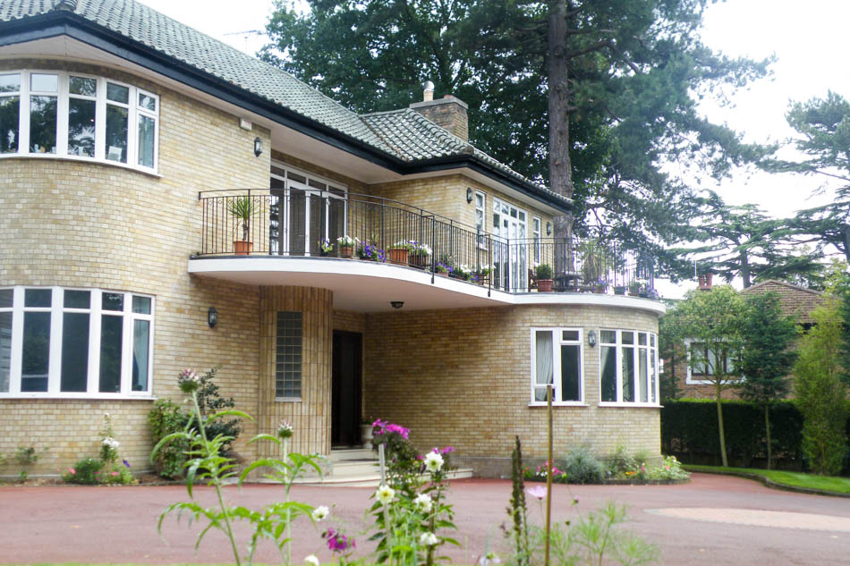 HC8286, 11772, H21651, South West London, South East, Surrey, Kingston, suburban houses, houses - suburban, houses - country, 