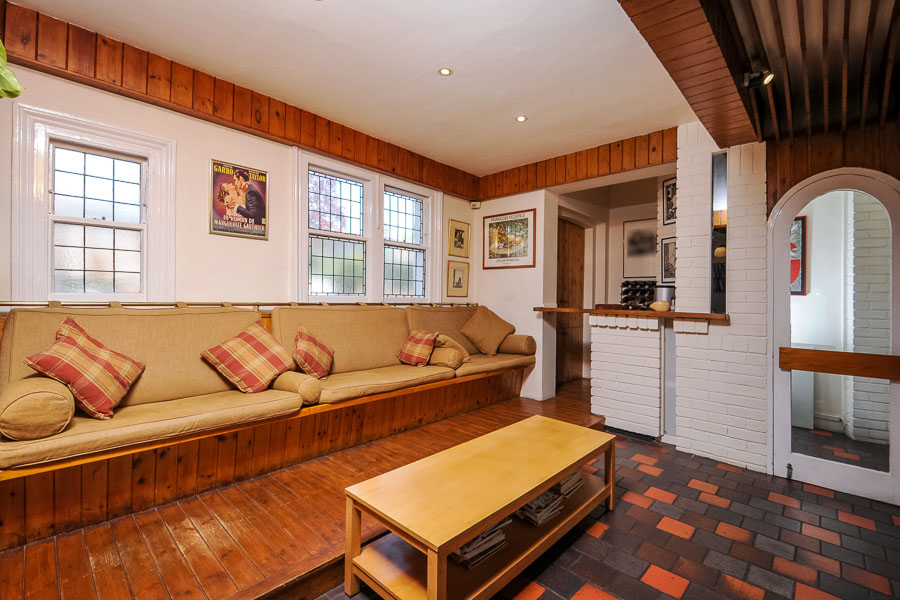 Kitchens, Kitchens - Retro, Retro, Tiles