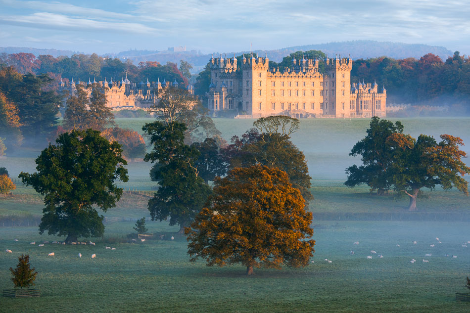 HH8828, CH-8830, 12172, H21724, Continent, Scotland, Scottish Borders, Castles, Houses - Historic & Castles, Manor Houses & Country Estates