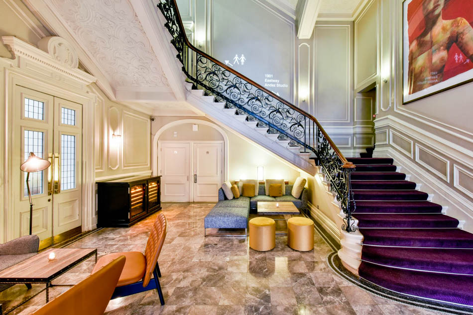 grand rooms, Lobbies