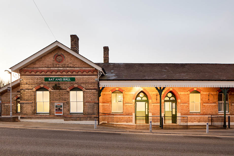 EB9403, Kale, empty buildings, vintage vibe, 12645, railways & trains