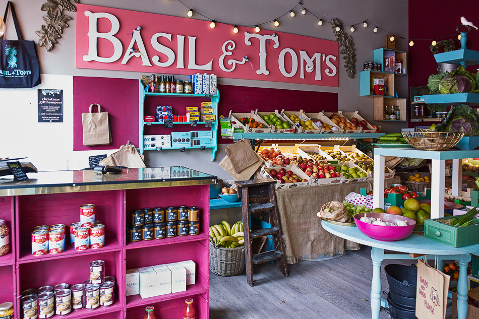 12646, RES-9394, West London, Ealing, Shops, Colourful, Eclectic, 