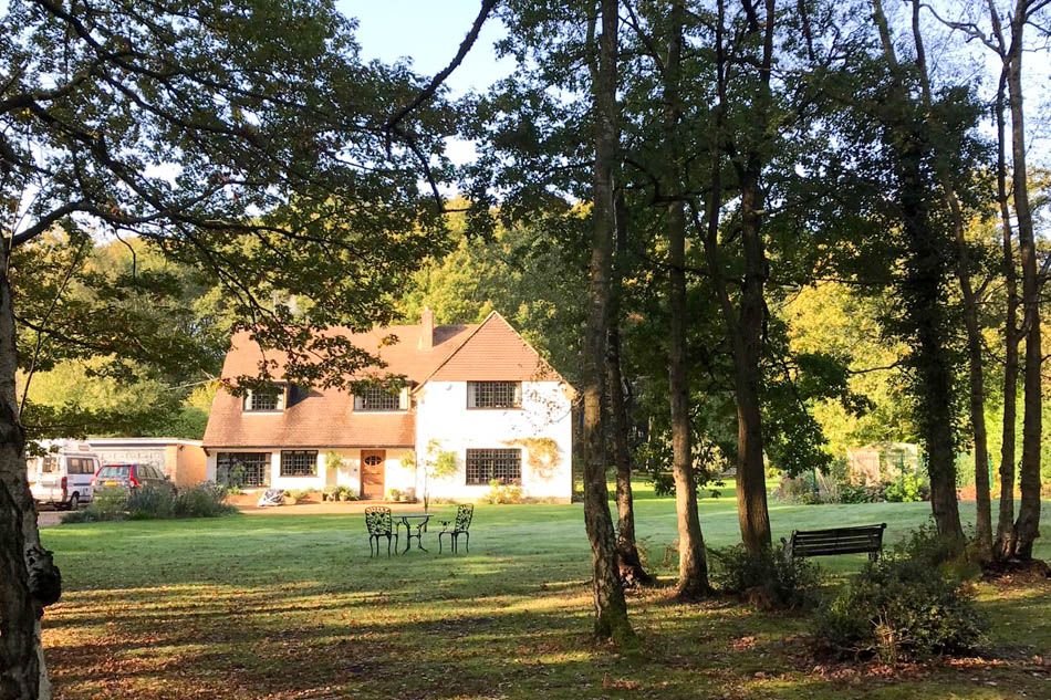 HC9737, 12929, H21461, houses, country houses, houses - country, sussex, west sussex