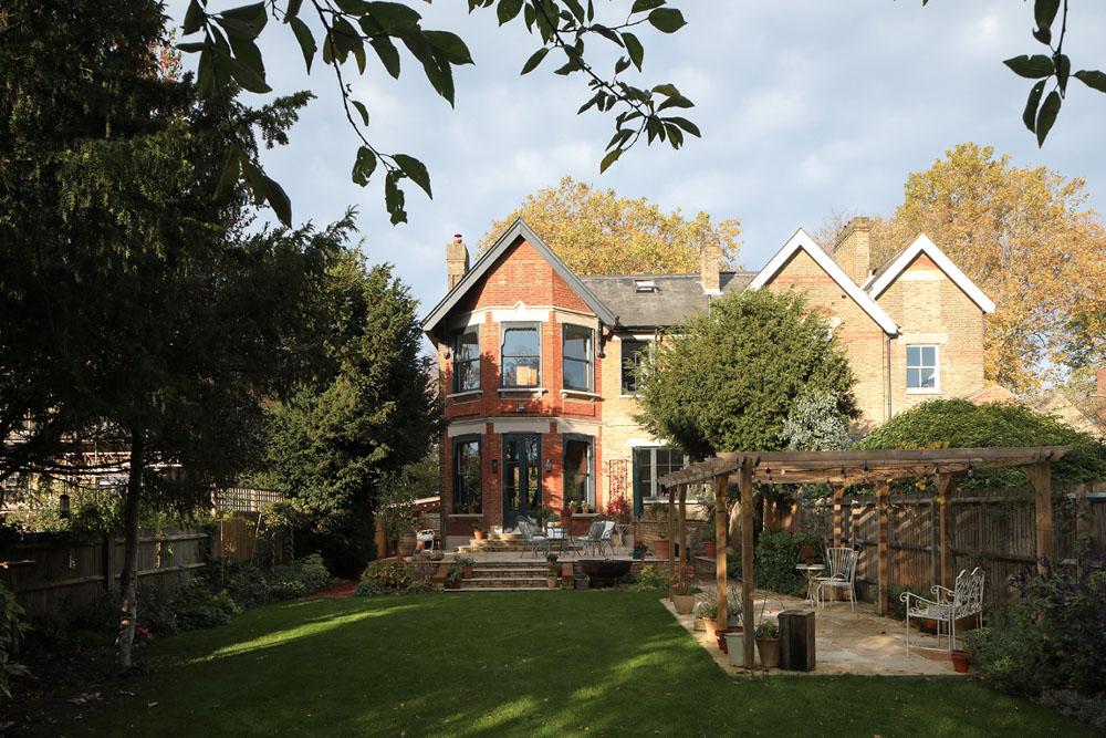 Gardens, Gardens - Family, Patios, Semi-Detached Houses, Aspirational