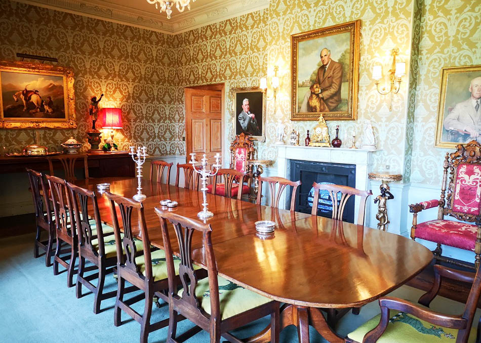 HLG220, CH-8528, 10499, Wenge, Eastern England, Hertfordshire, North West London, 10499, houses - country, country houses, houses - manors & mansions, dining rooms - historic, Cottages & Country Houses