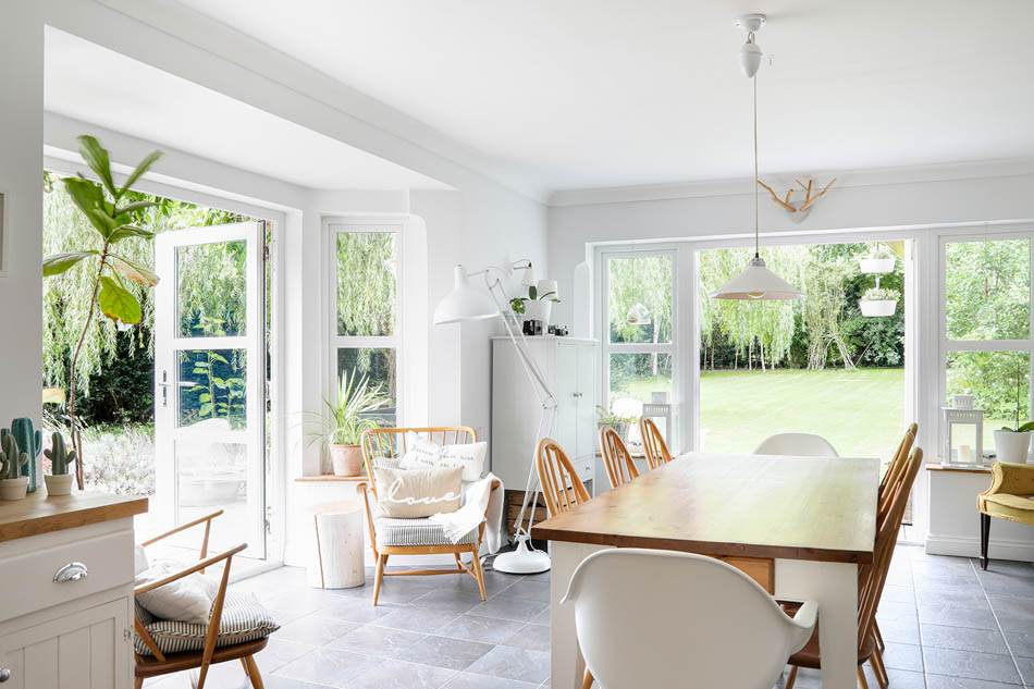 Kitchens - country, Kitchens - family, Kitchen, RES-7918, 11204, H22353, Chest, houses, houses - country, country houses, houses - lifestyle & stylish, oxfordshire, Country houses, Neutral, Modern Houses & Family Houses