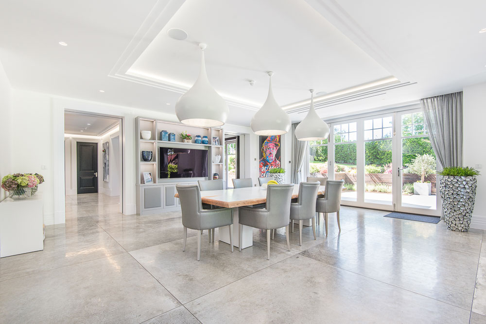 RES-9499, H9496, 12721, Pendant, Eastern England, Hertfordshire, North West London, Modern Houses, Suburban Houses, Houses - Suburban, Footballers Wives, Dog Friendly, Modern Houses & Family Houses